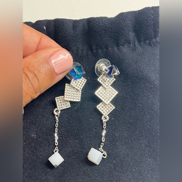 SWAROVSKI BERMUDA EARRINGS - Picture 4 of 5